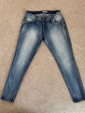 Encore Jeans Women's Faded Blue Skinny Jeans